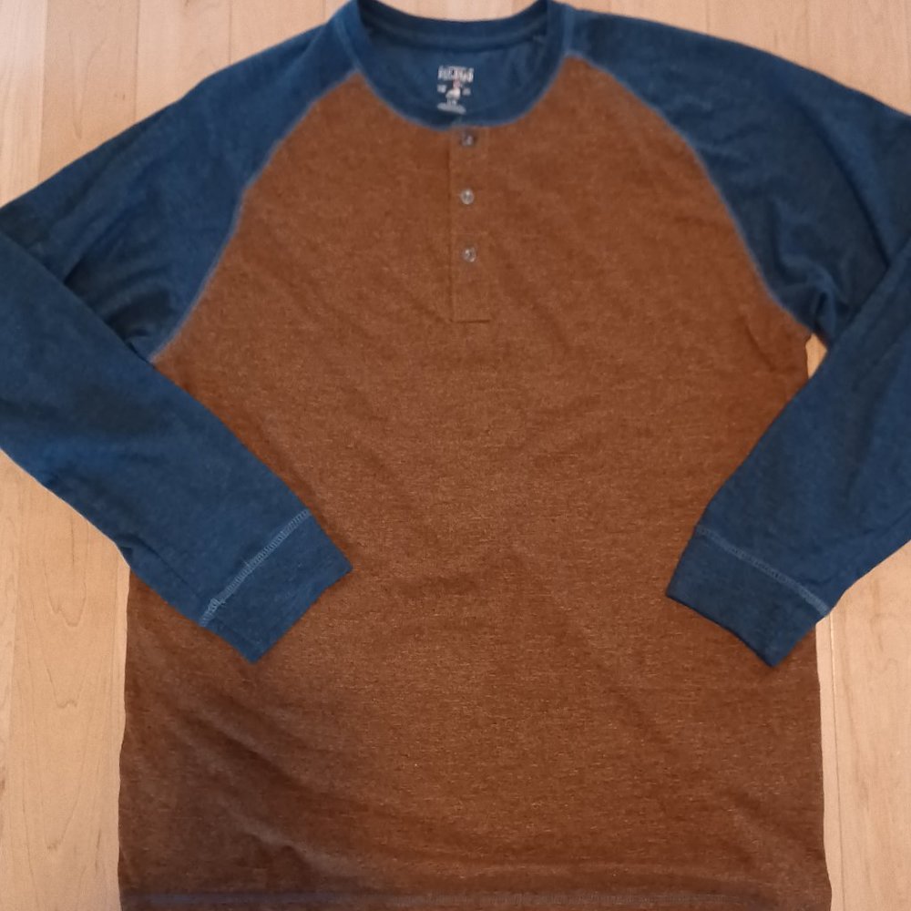 Like new men's RedHead pullover henley shirt